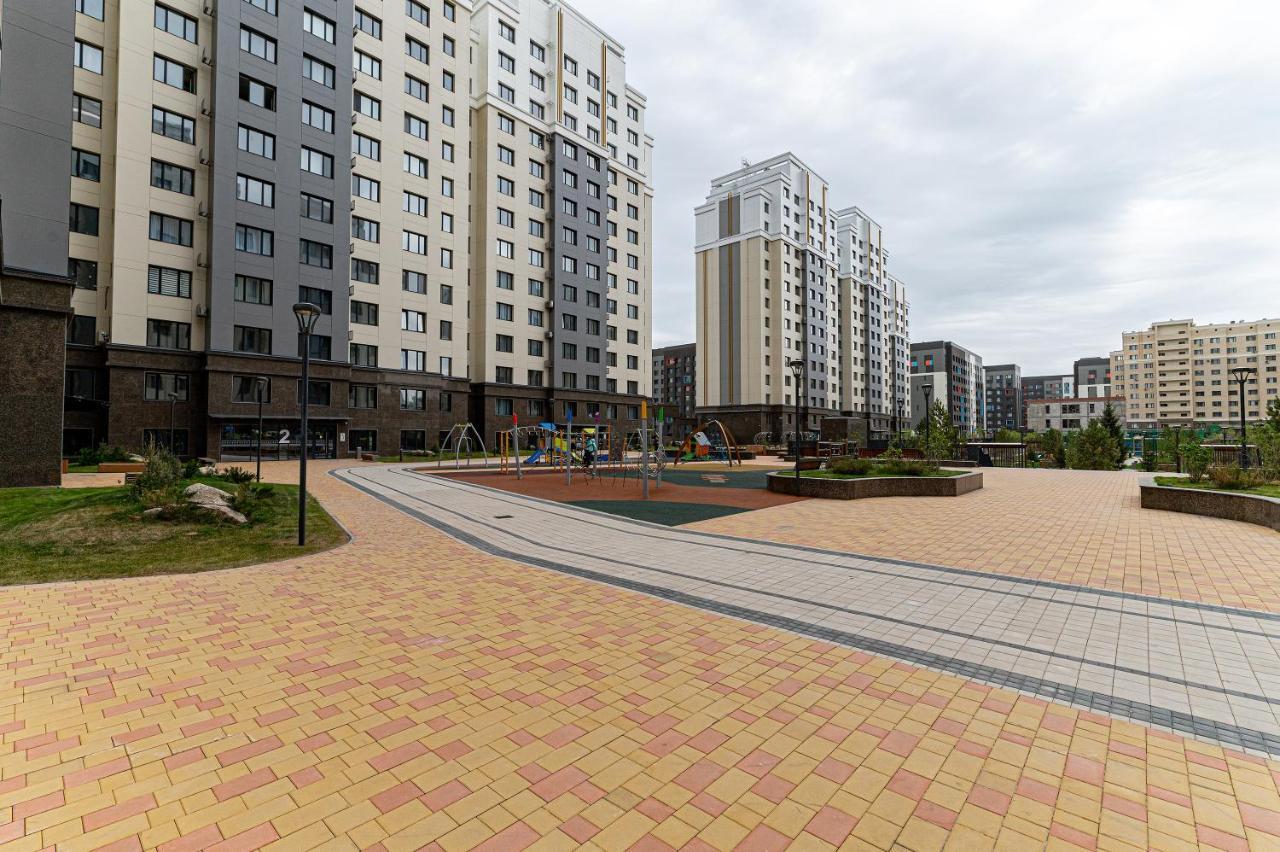 Шикарная Квартира На Против Сада Астана Экстерьер фото